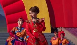 广场舞站在草原望北京 广场舞站在草原望北京