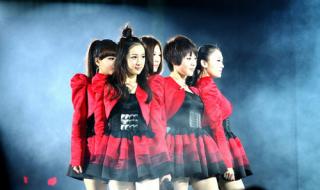 青春美少女组合图片